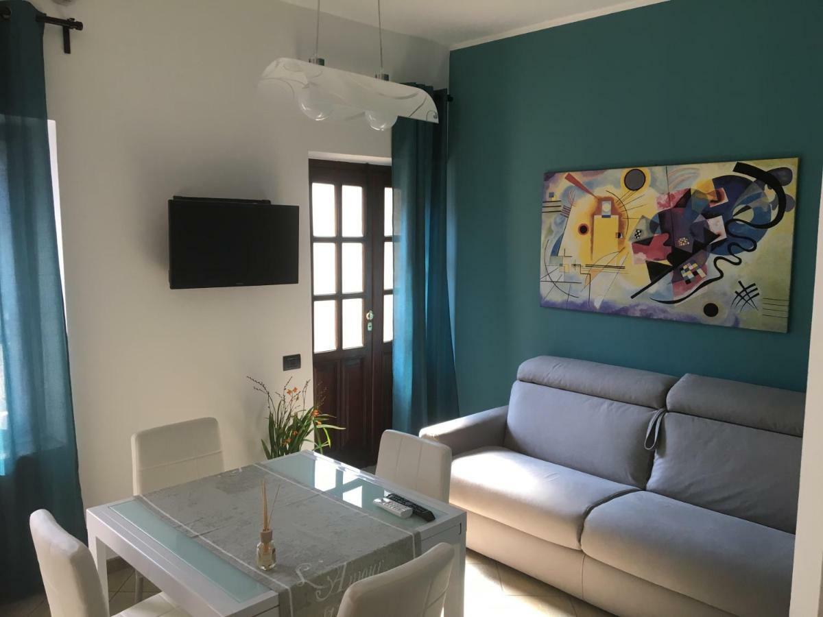 Appartamento - Casa La Botola - Алба Екстериор снимка